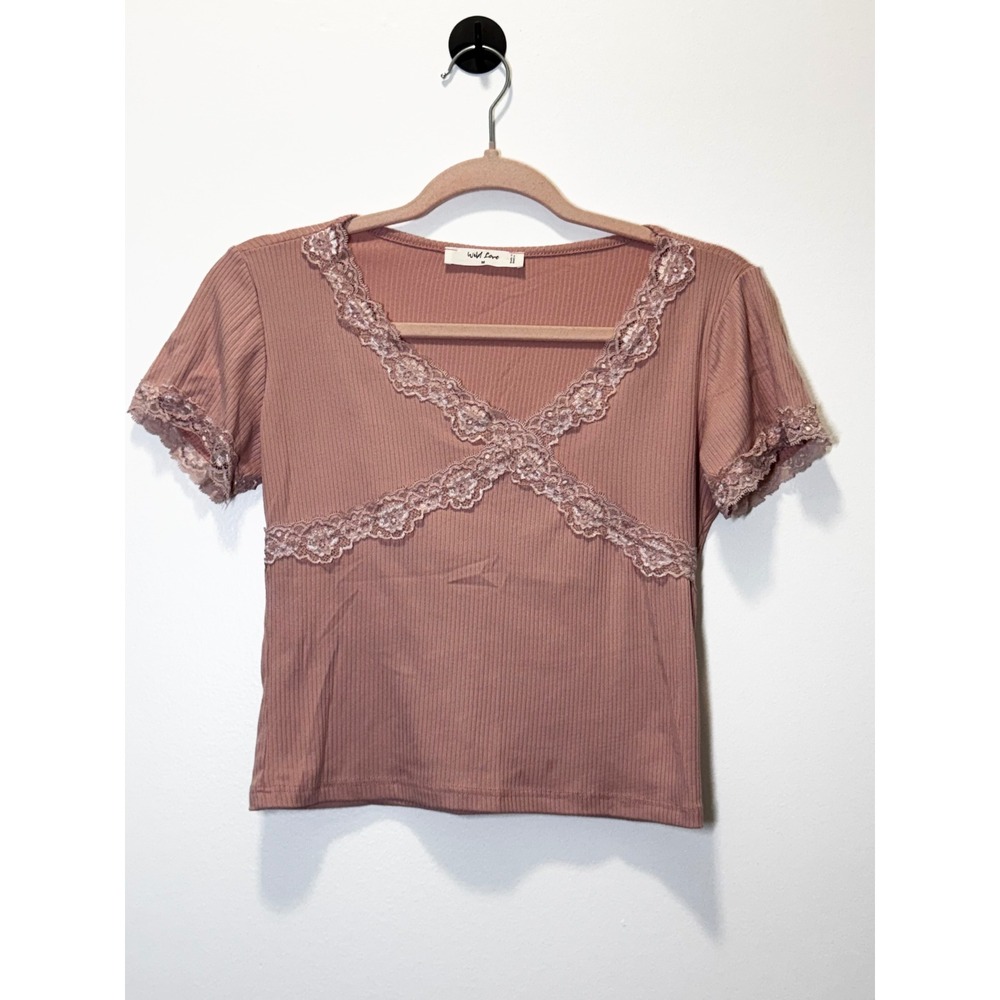 Wild‎ Love Mauve Ribbed Lace Trim V-Neck Short Sleeve Top Medium